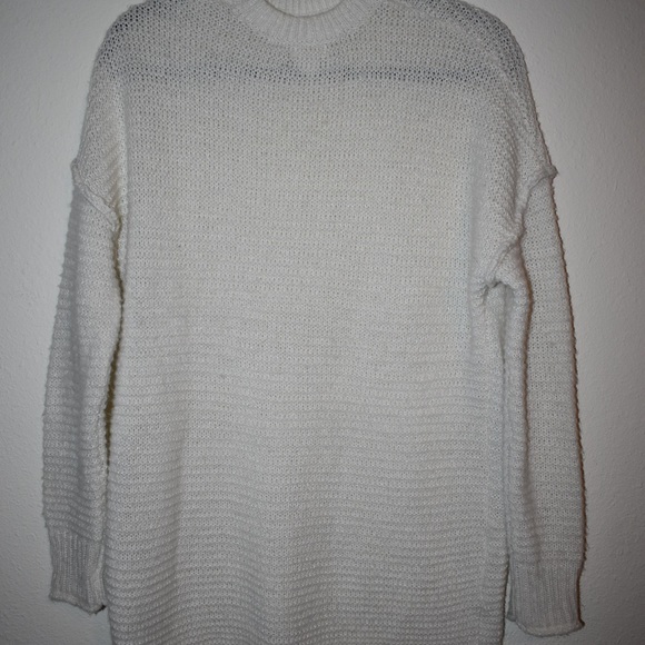 Sweater - Picture 4 of 4